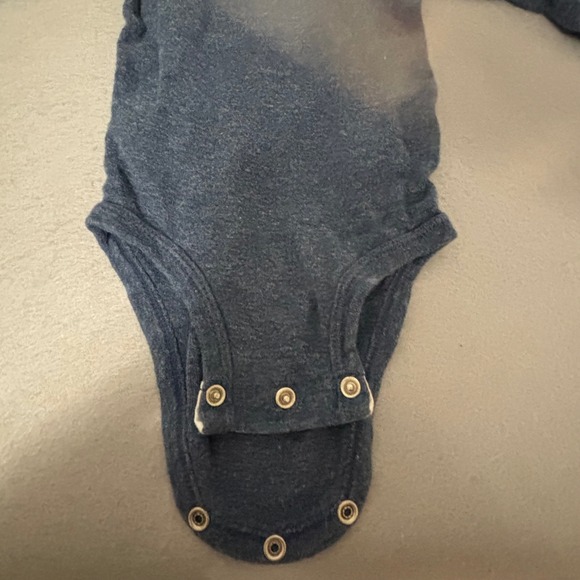 Carters Baby Boys 9 Months Navy Blue Heather Long Sleeve Bodysuit Cotton Snaps - Picture 4 of 5